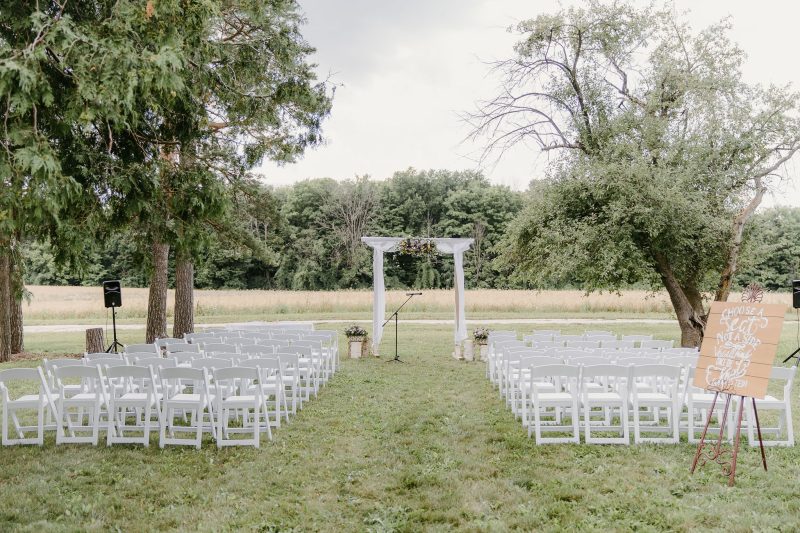 Bride, event planning, weddings, wedding venue, barn wedding