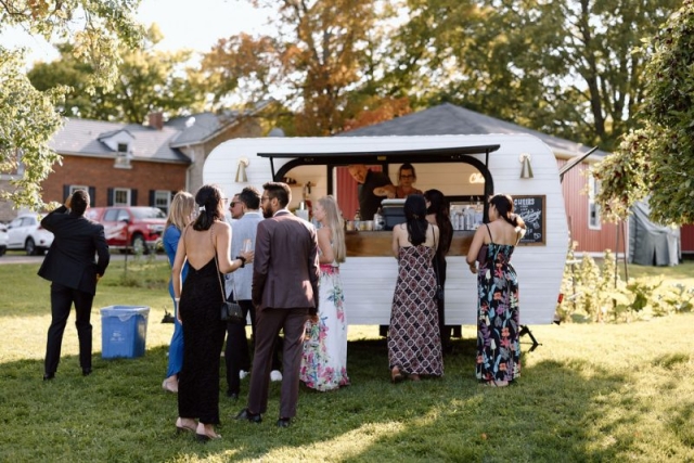 Mobile bar on the lawn